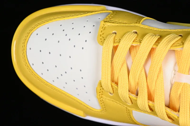 All Categories Nk SB Dunk Series Nk SB Dunk Low Low-top sneakers Cost-effective version Nk Dunk Low Twist "Vivid Sulfur" lemon yellow variant style SB low-top casual sneakers DZ2794-100